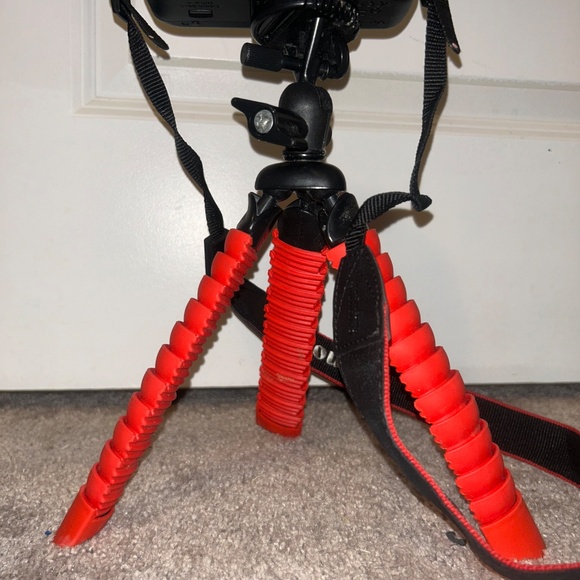 DM 11 Inch Flexible Lightweight Tripod - Picture 8 of 8